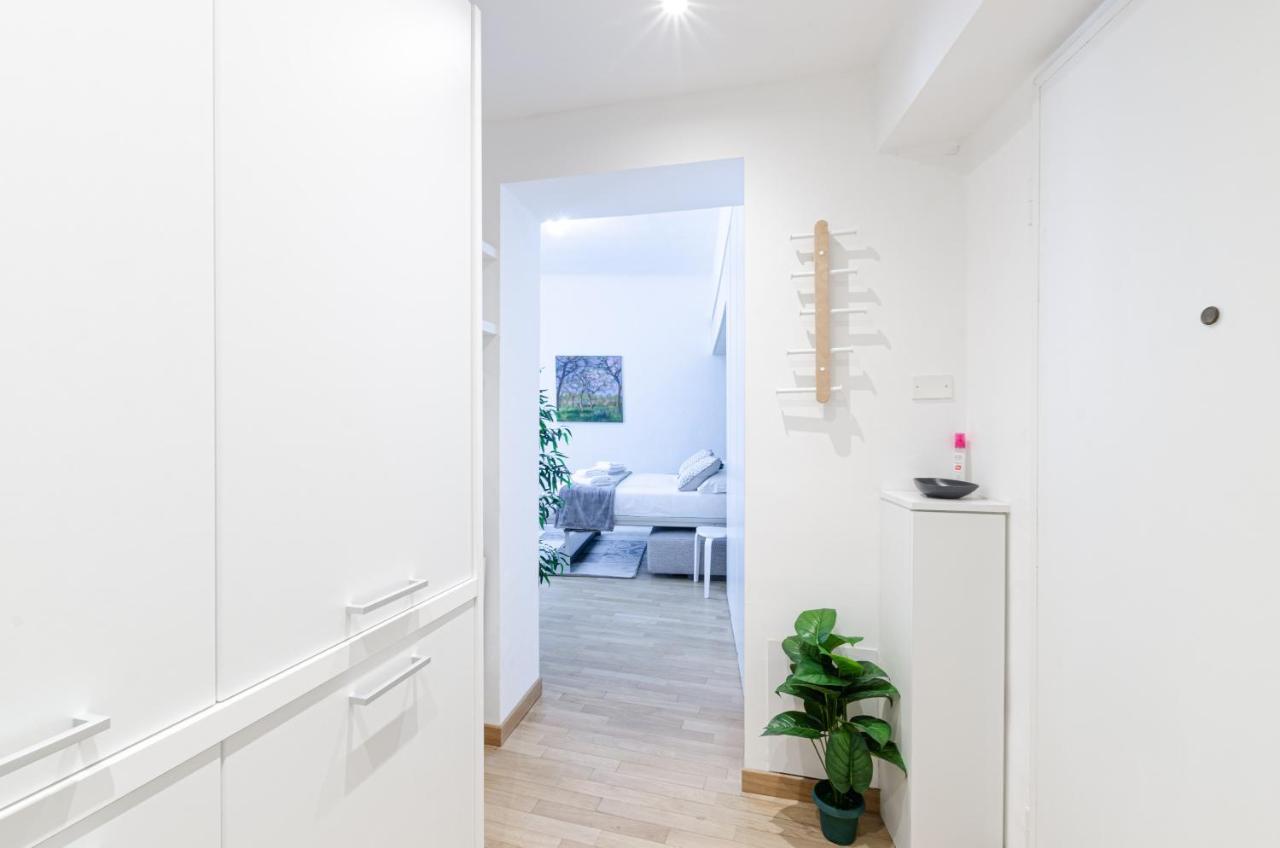 מילאנו Design Apartment - Spadolini, Campus Bocconi מראה חיצוני תמונה