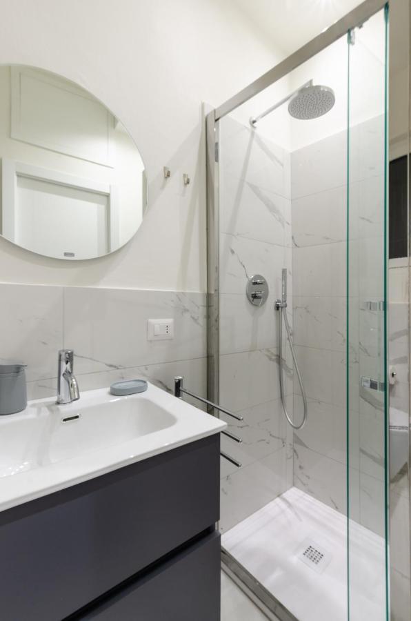 מילאנו Design Apartment - Spadolini, Campus Bocconi מראה חיצוני תמונה