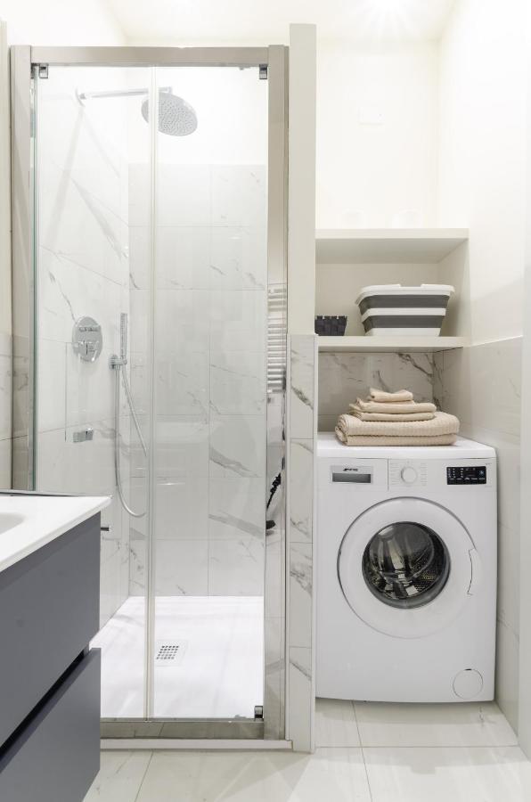 מילאנו Design Apartment - Spadolini, Campus Bocconi מראה חיצוני תמונה